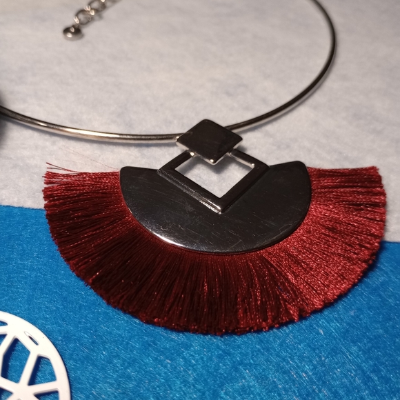 Silver tone Cuff w/ Blue  AND Burgundy Fringe Neckwire AND Fretwork Earrings - Picture 5 of 7